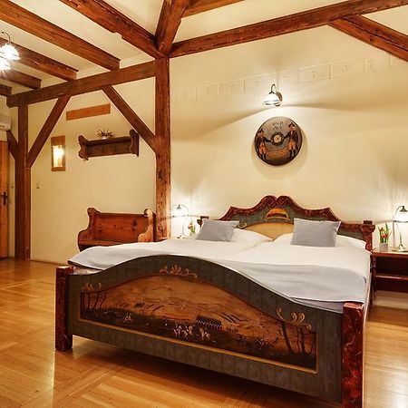 Penzion U Kriveho Psa Frýdek-Místek Habitación foto