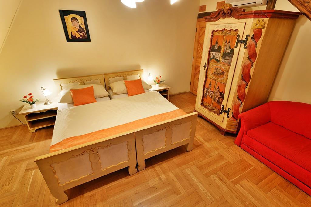 Penzion U Kriveho Psa Frýdek-Místek Habitación foto